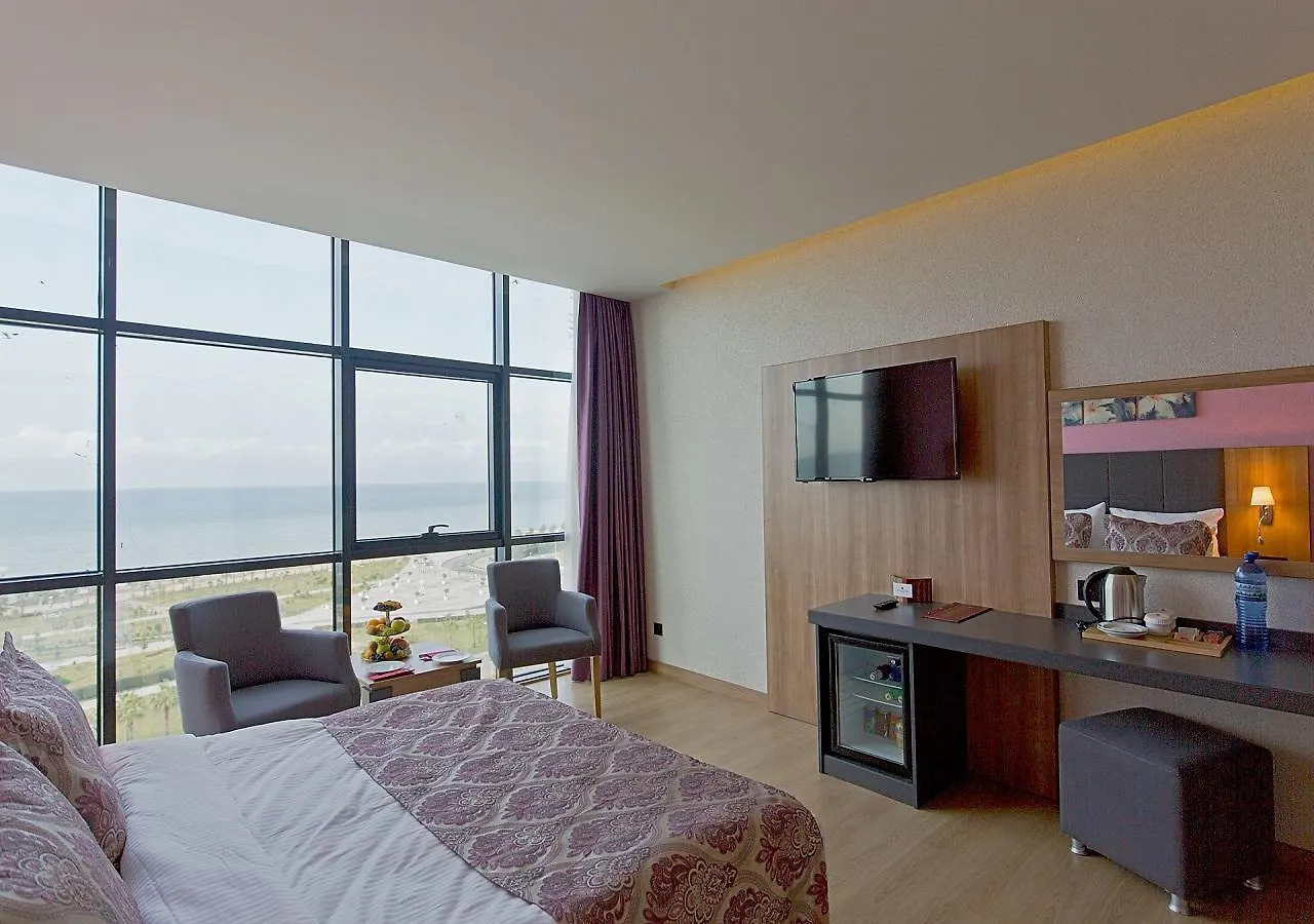 Hotel Euphoria Batumi 5*,  Georgien