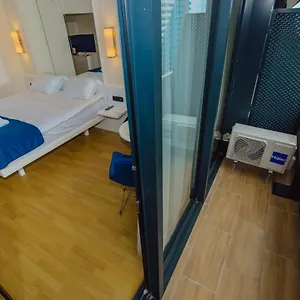 شقة V. Orbi City, باتومي