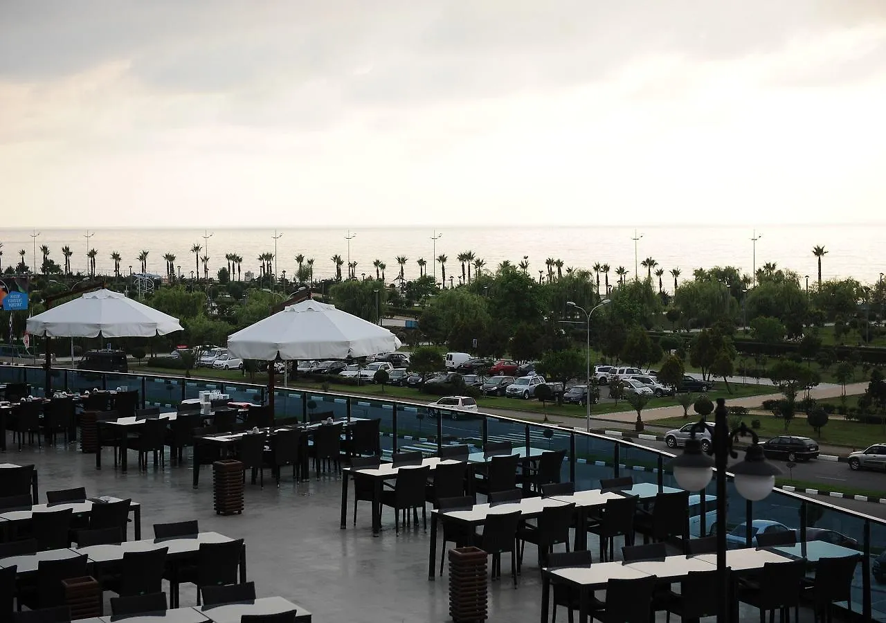 Euphoria Batumi Convention & Casino Hotel גאורגיה